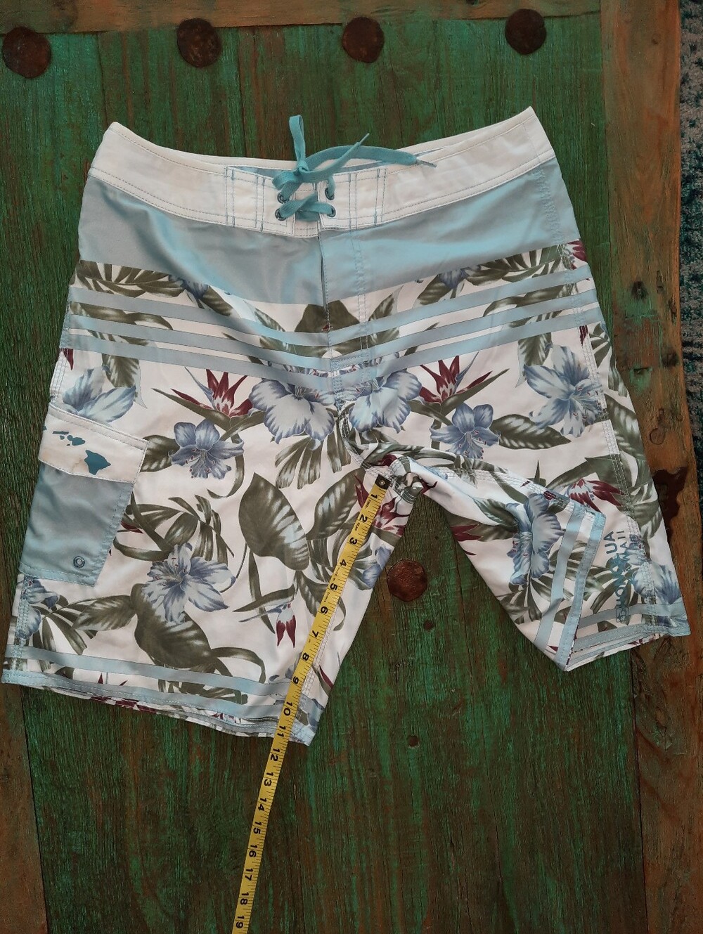Honolua Aqua Floral Board Shorts with Tropical Print Size 34 EUC - Picture 5 of 5